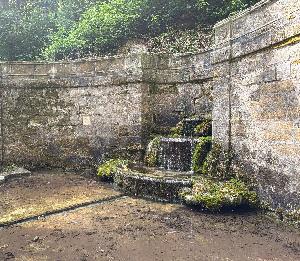 Die Sophienquelle der Burg Grünsberg